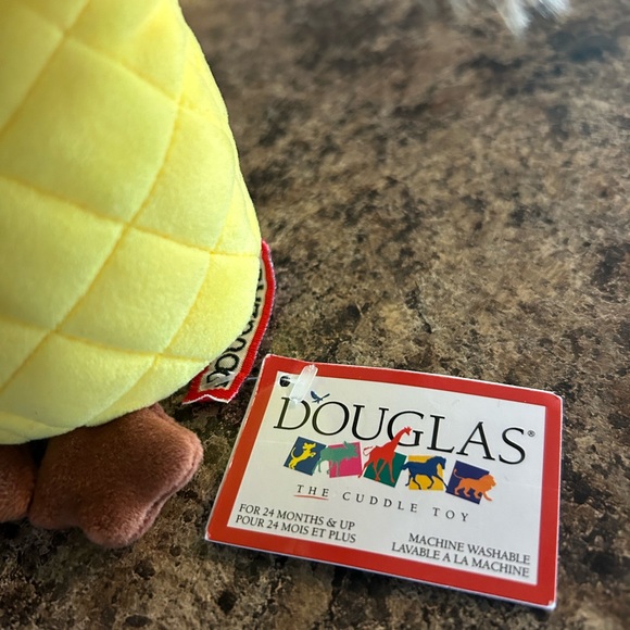 Pineapple Penguin! - Picture 2 of 3